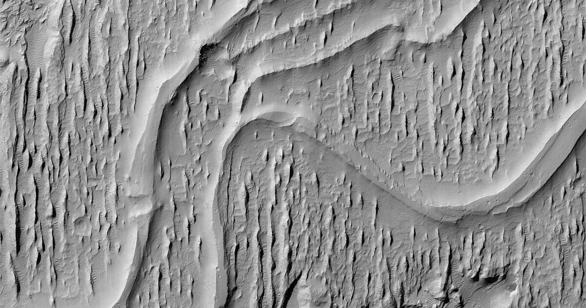 Flowing Rivers on Ancient Mars.